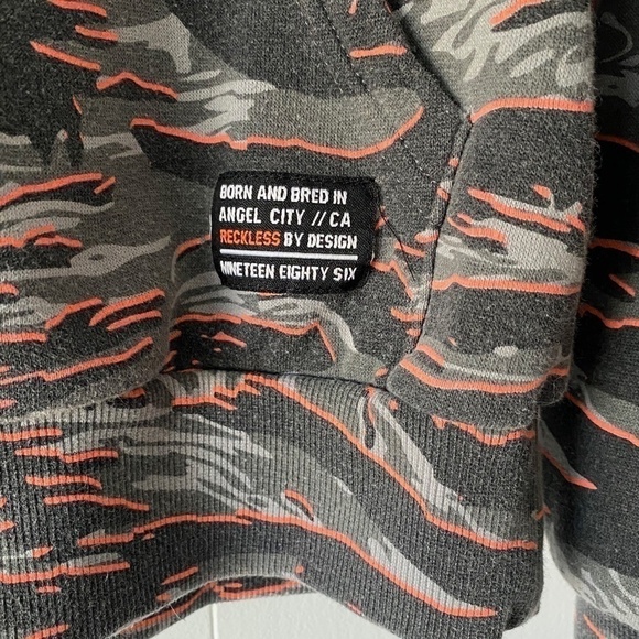 YOUNG and Reckless Los Angeles hoodie size small - Picture 2 of 9